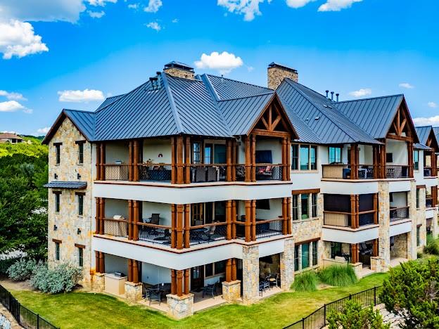 1693 Scenic Drive 203