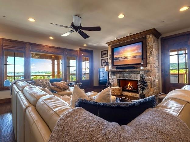 1693 Scenic Drive 203