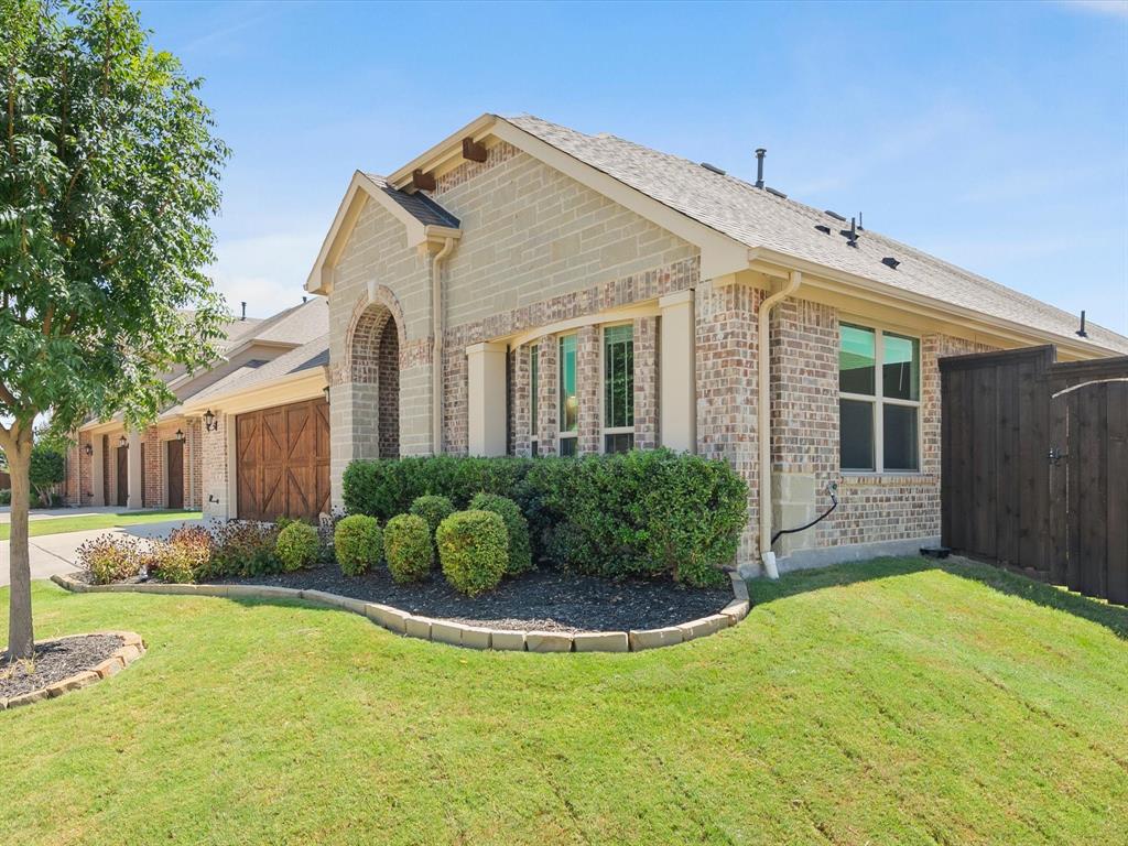 1120 Pheasant Crossing