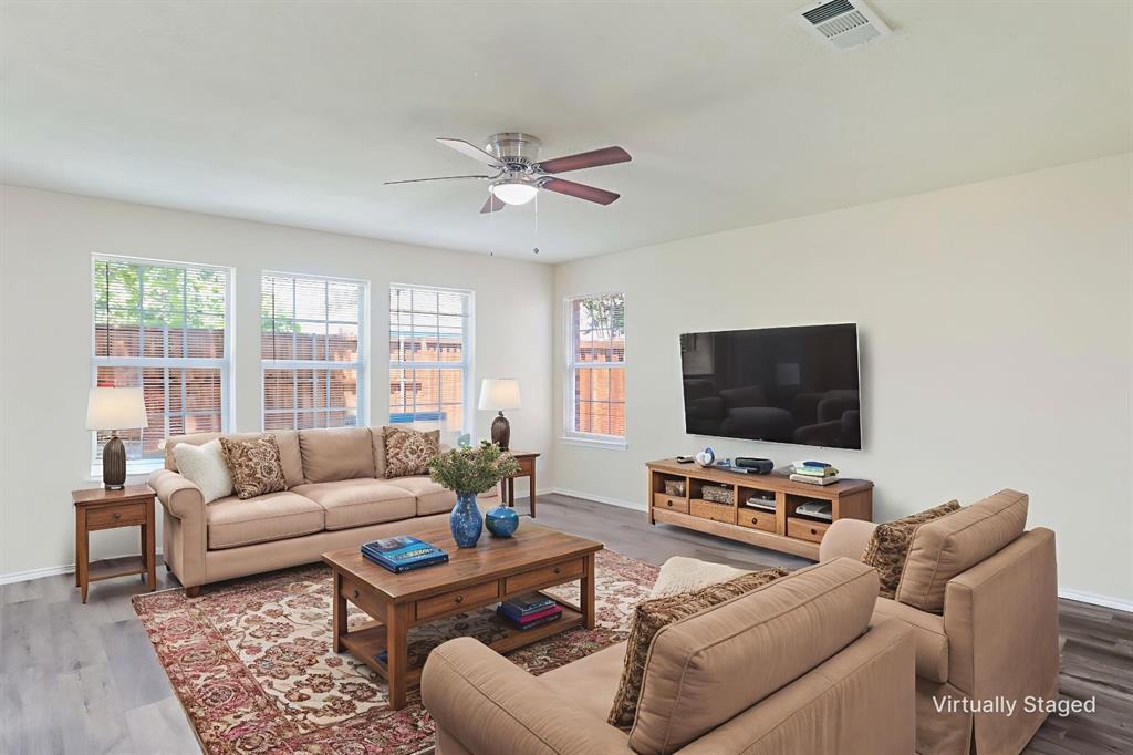 2513 Tan Oak Drive