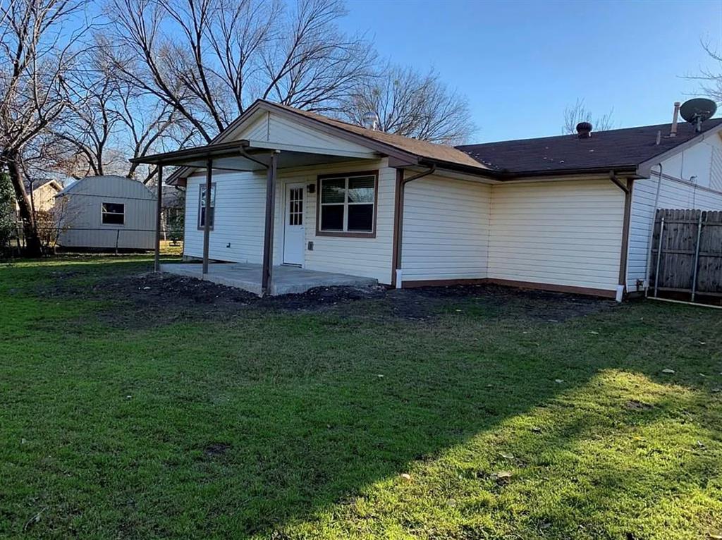 405 Sweetbriar Drive