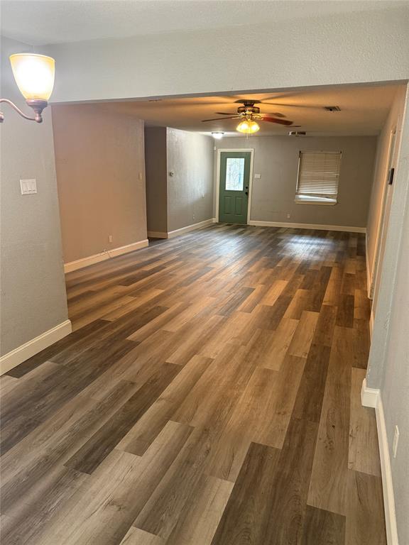 405 Sweetbriar Drive