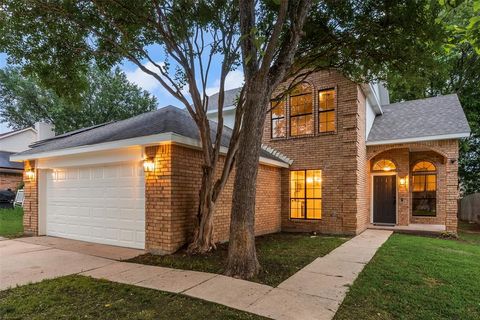 Photo of 4672 Birchbend Lane, Fort Worth, TX 76137 (MLS # 21255502)