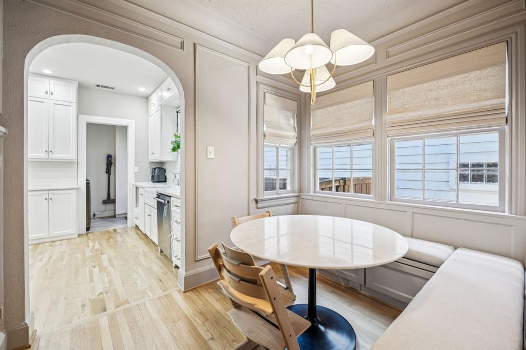 6006 Mercedes Avenue