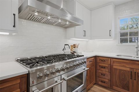 Tiny photo for 1234 Kiowa Drive W, Lake Kiowa, TX 76240 (MLS # 21187630)