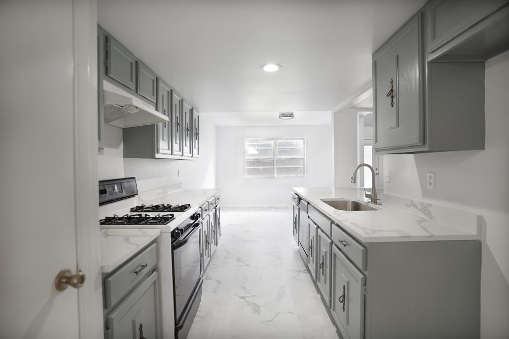 1007 Elk Grove Drive
