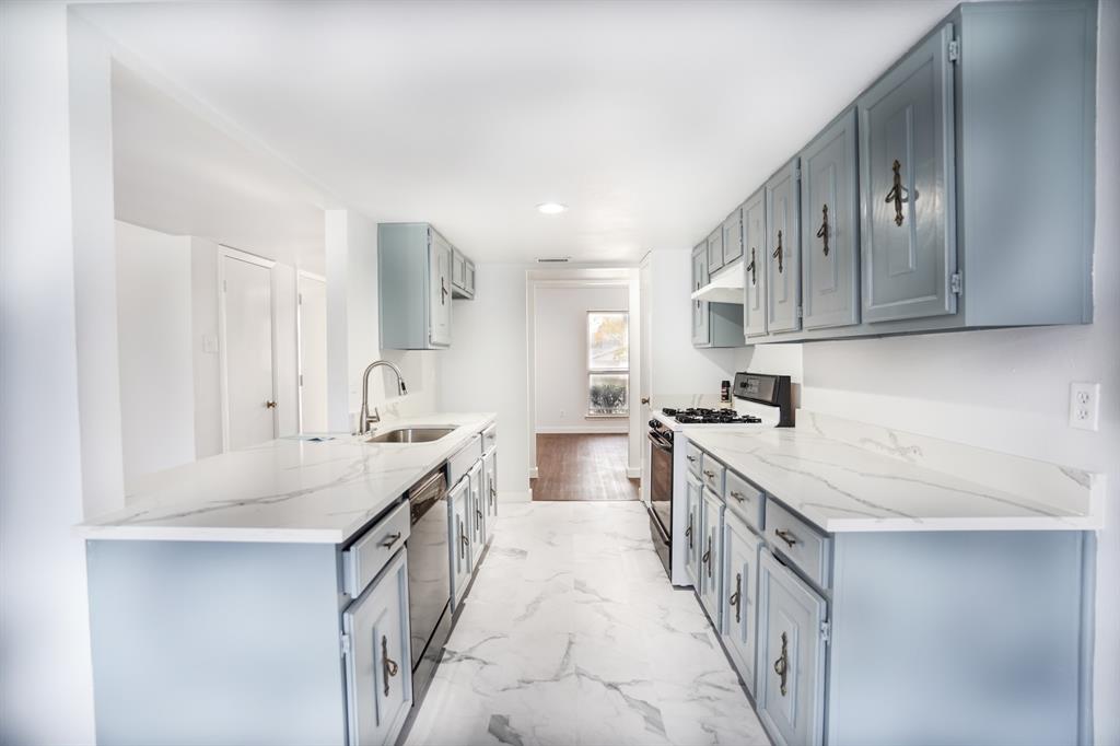1007 Elk Grove Drive
