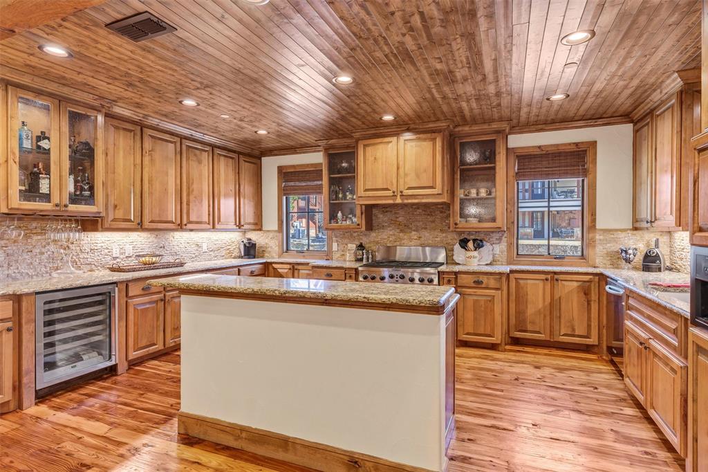 1633 Scenic Drive 101