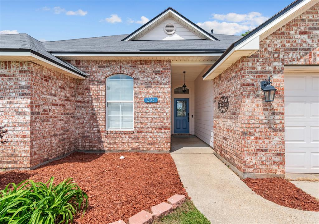 208 Avondale Lane