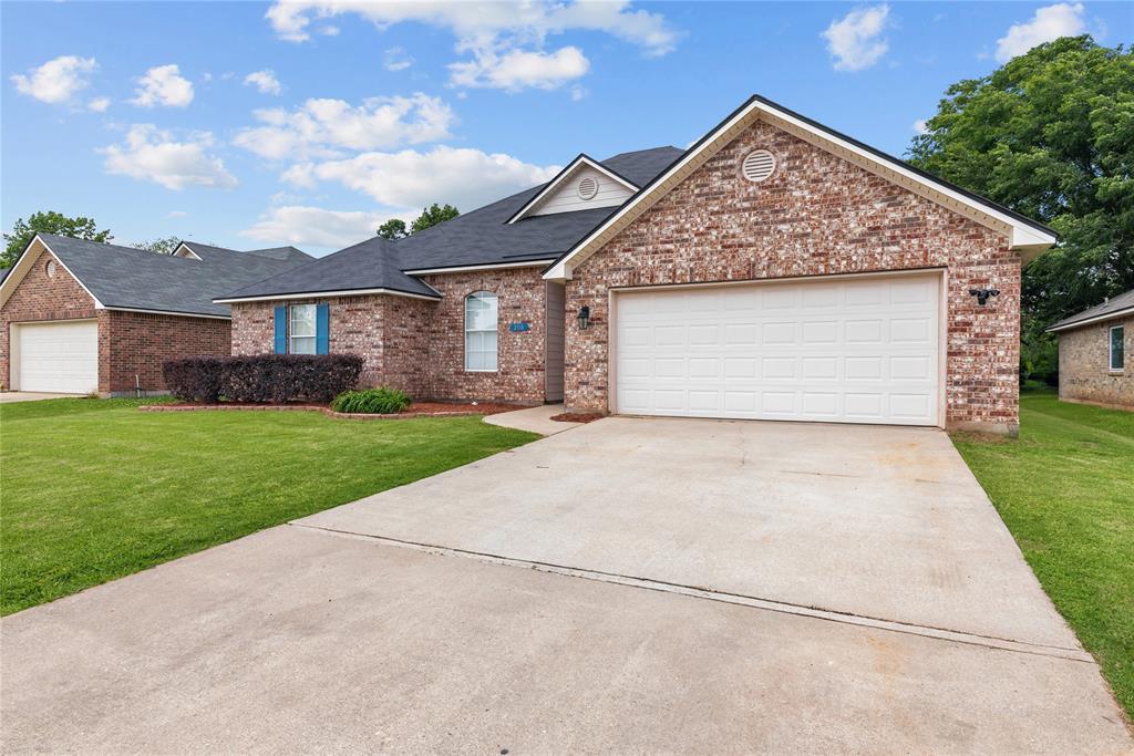 208 Avondale Lane