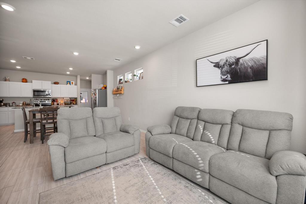 Orchard Vlg - Residential Lease