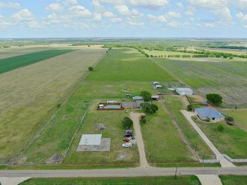 Photo of 430 Carter Road, Italy, TX 76651 (MLS # 21195009)