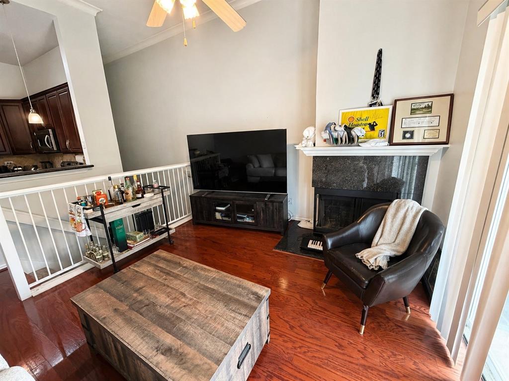 2201 Wolf Street 2206