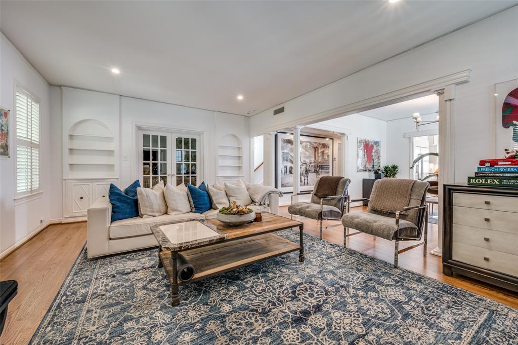 4409 Mockingbird Lane