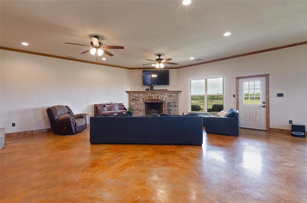 New Englander - Residential