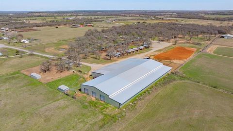 Photo of 10830 Tango Road, Weatherford, TX 76087 (MLS # 21212330)