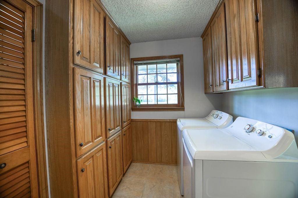 Eli Bowen - Residential