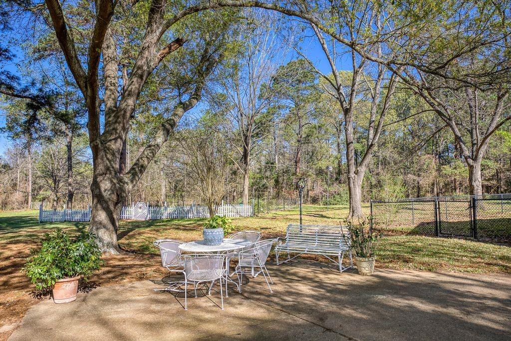 Eli Bowen - Residential