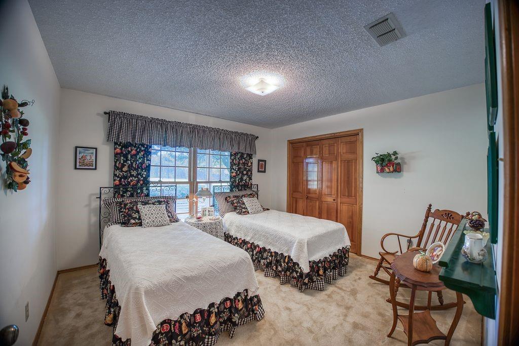 Eli Bowen - Residential