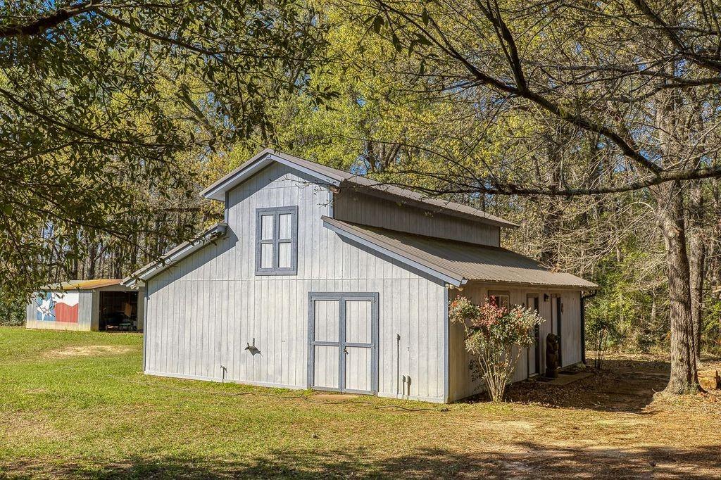 Eli Bowen - Residential