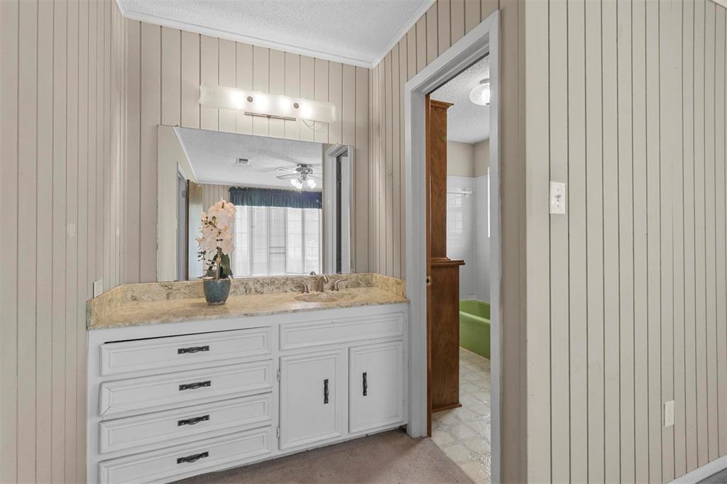 Thompson Heights Southeast - Residential