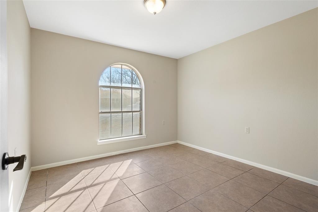 Royal Crest - Residential