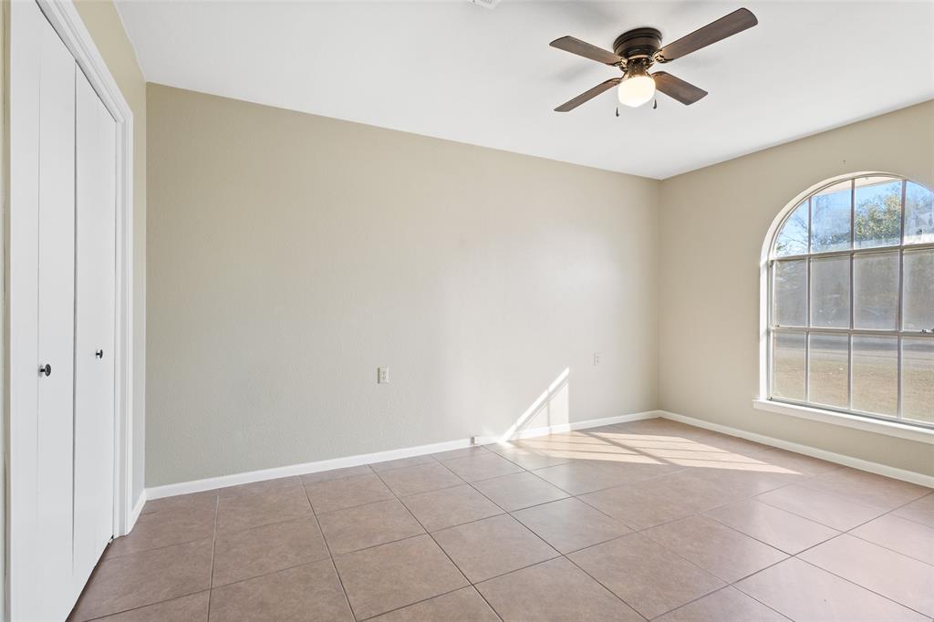 Royal Crest - Residential