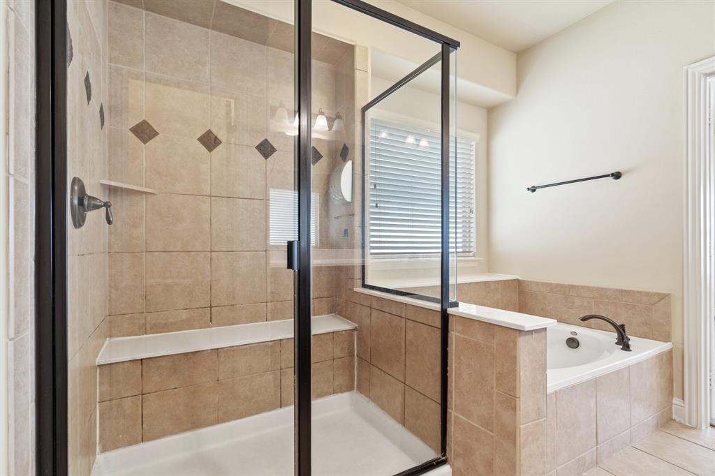 Serene Villas Of Keller - Residential