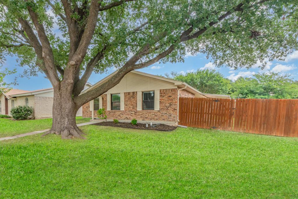 5905 Cedar Lane
