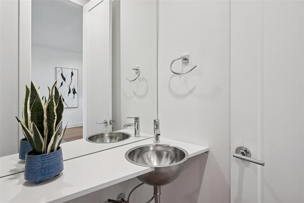 Lofts on Cedar Springs - Residential