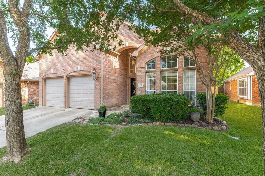 This beautiful home, built by Highland, features 4 bedrooms (one en suite),3 full baths, and a half bath. The rooms are spacious, the floor plan is open, and the backyard is serene. It is light and bright with significant windows in every room. Located in Stone Brooke Crossing and close to three of McKinney's best schools, this home offers gorgeous quartz countertops in the kitchen and all bathrooms, contemporary paint, and an HVAC system updated two years ago. Foodies will love prepping in the spacious kitchen and cooking on the five-burner, new gas cooktop. The four bedrooms are located upstairs, with the spacious primary and three bedrooms strategically placed on one side and an ensuite privately located on the opposite side.
Visit this home, and you will fall in love!