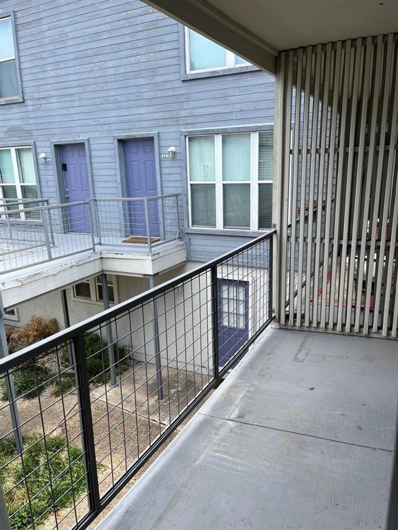 Martyns Oak Lawn - Residential Lease