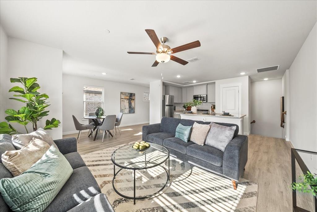 3039 Tenor Way