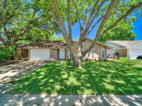 647 Price Drive Lewisville TX 75067