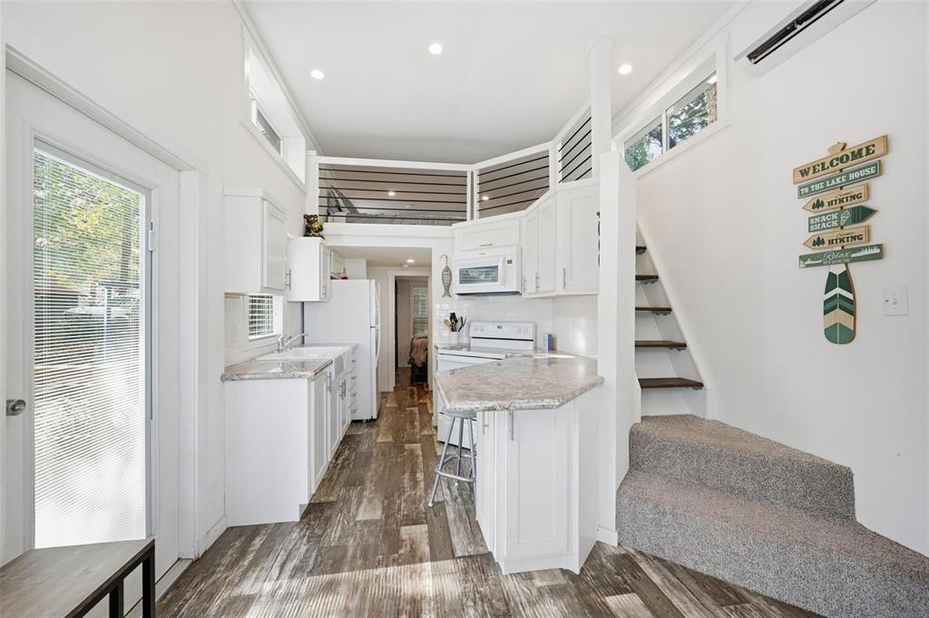 CEDAR POINT CLUB - Residential