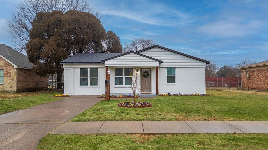 1213 Bowie Street