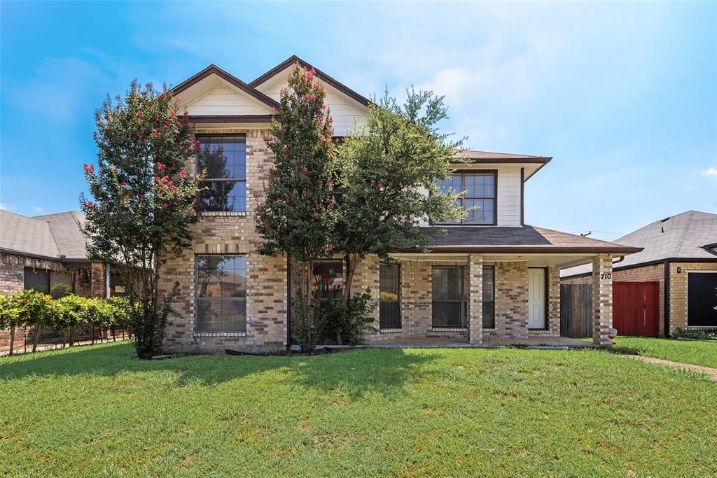 Photo of 710 Snapdragon Trail, Mesquite, TX 75149 (MLS # 20996451)