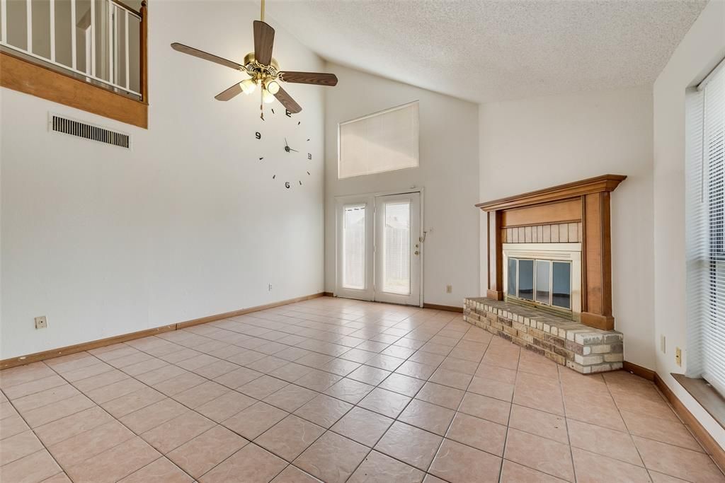 Photo of 710 Snapdragon Trail, Mesquite, TX 75149 (MLS # 20996451)