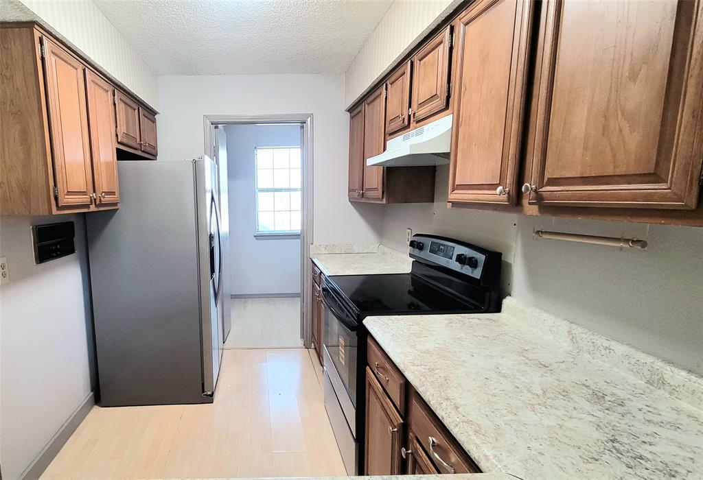 5021 Buttonwood Lane