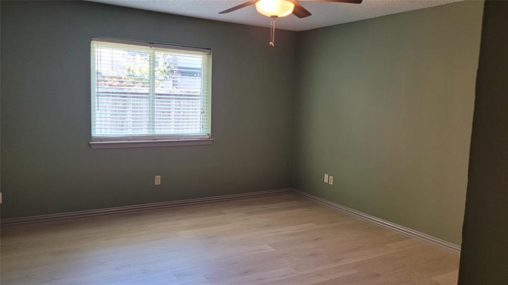 5021 Buttonwood Lane