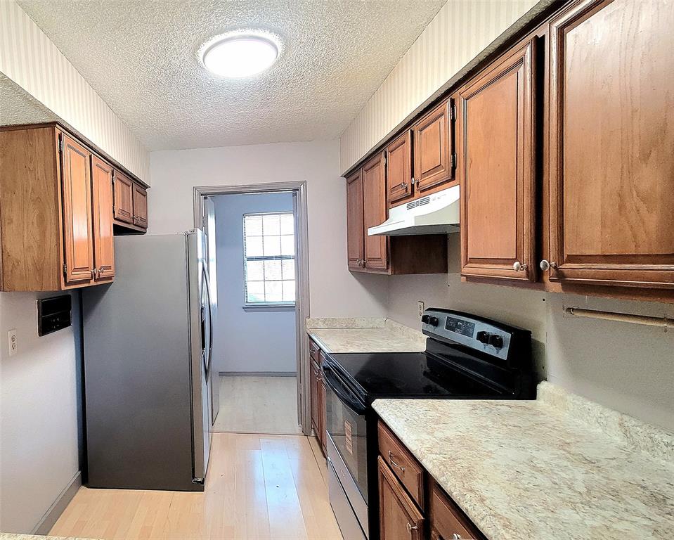 5021 Buttonwood Lane