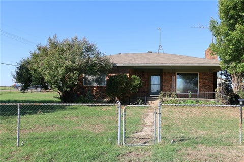 Photo of 3800 Dr Griffin Road, Cross Roads, TX 76227 (MLS # 21419208)