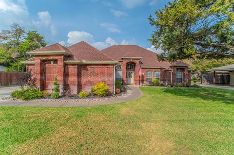 1006 Sandra Lane Grand Prairie TX 75052