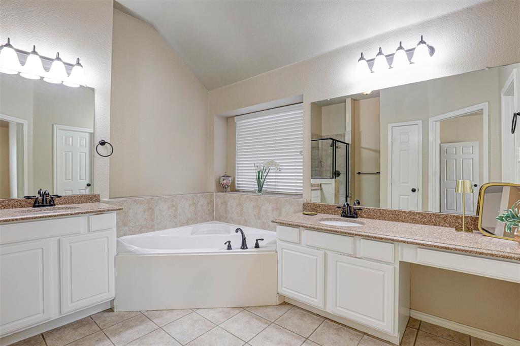 Castle Hill Estate Ph 01 - Residential