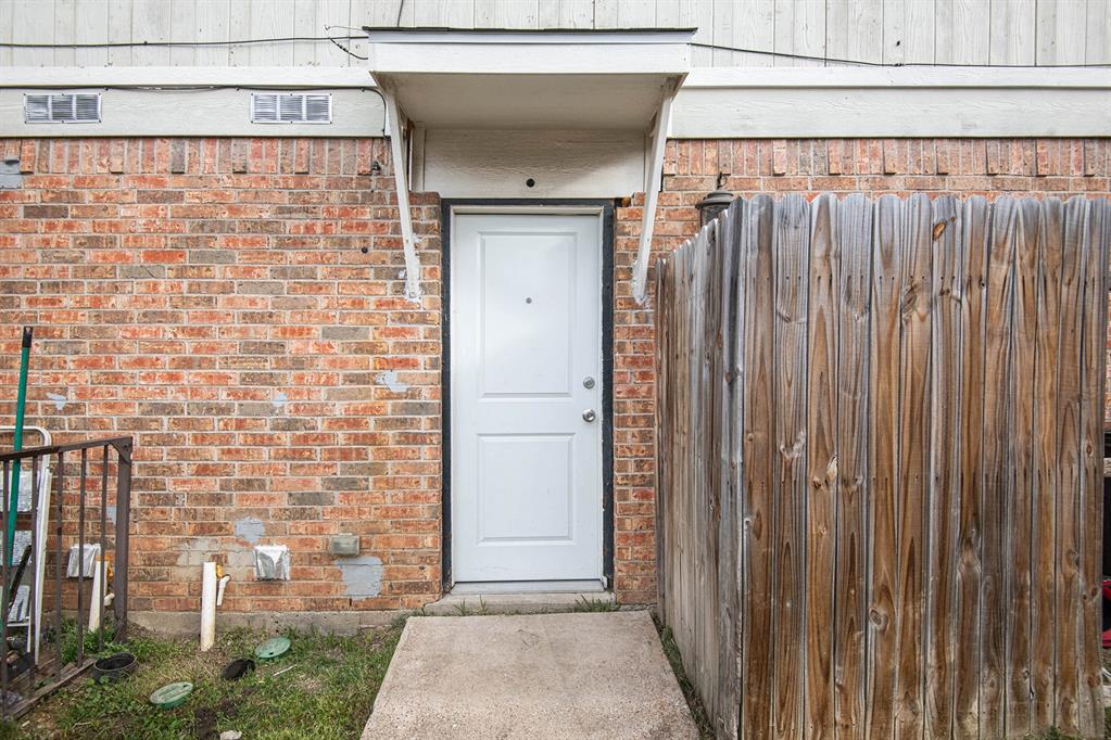 Couch J T Add - Residential Lease