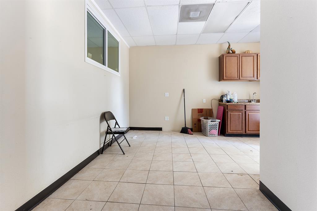 Leeds Add - Commercial Lease