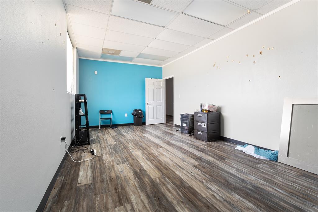 Leeds Add - Commercial Lease