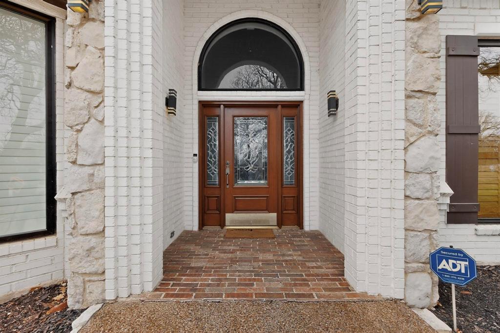 531 E Hickory Ridge Circle