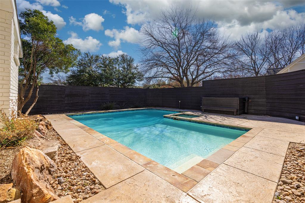 Town Crk Add 1st Sec - Residential