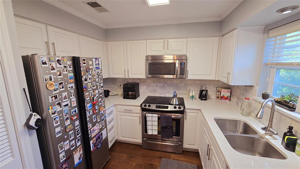 Colonade At Turtle Creek Condo - Residential Lease